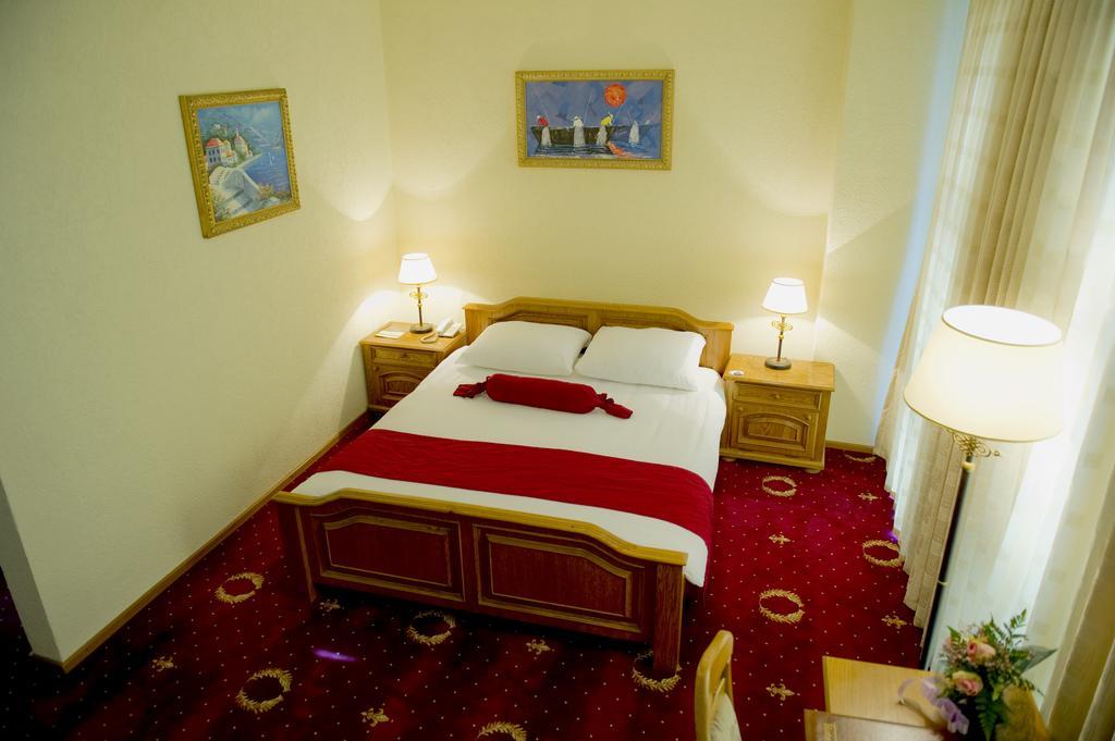 Hotel Victory Prishtinë Bilik gambar