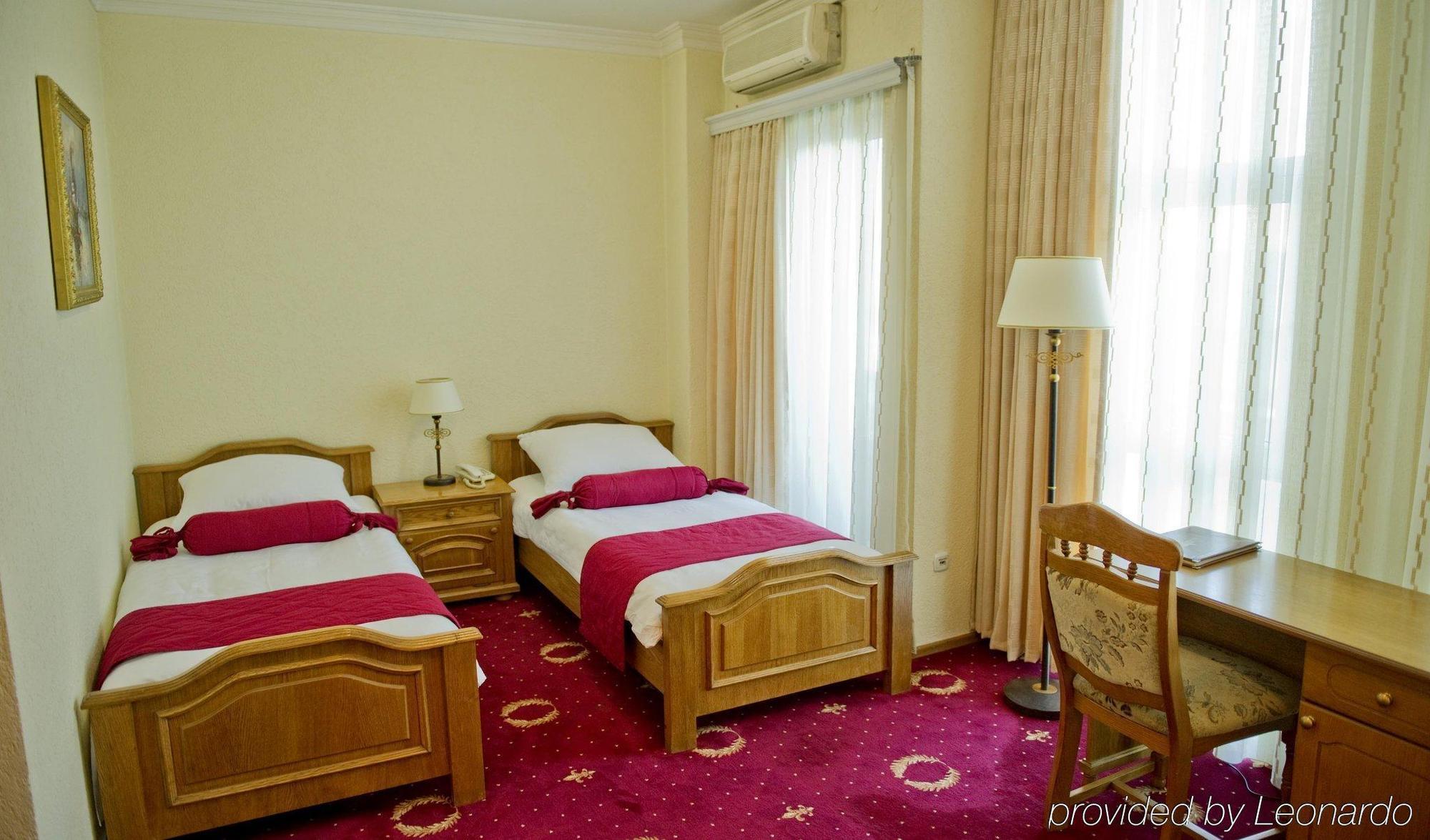 Hotel Victory Prishtinë Luaran gambar